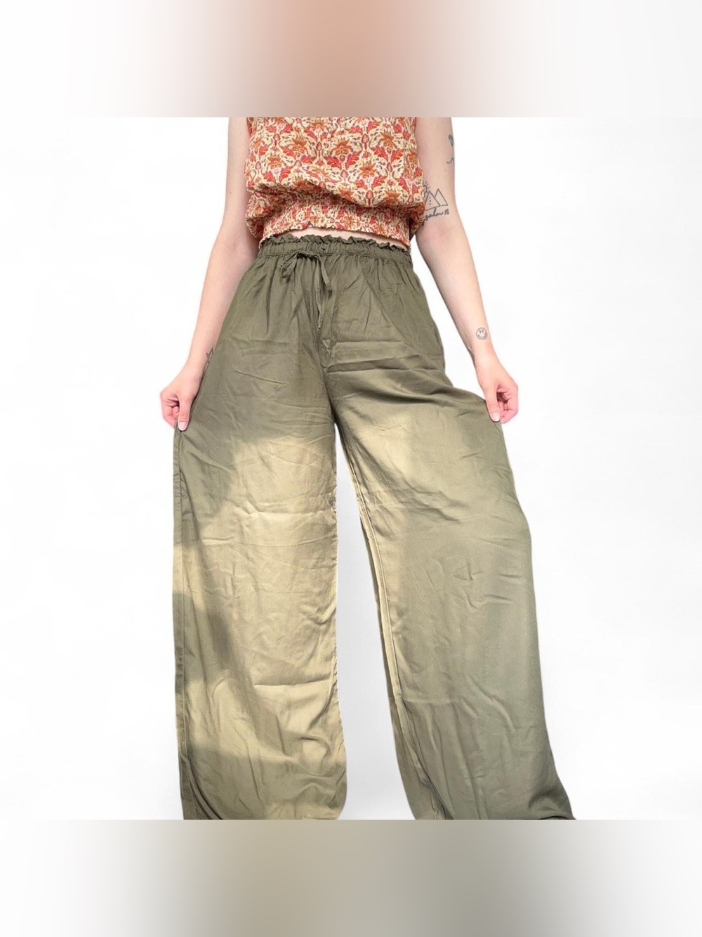 American Eagle Outfitters Olive Green Wide-Leg Drawstring Pants